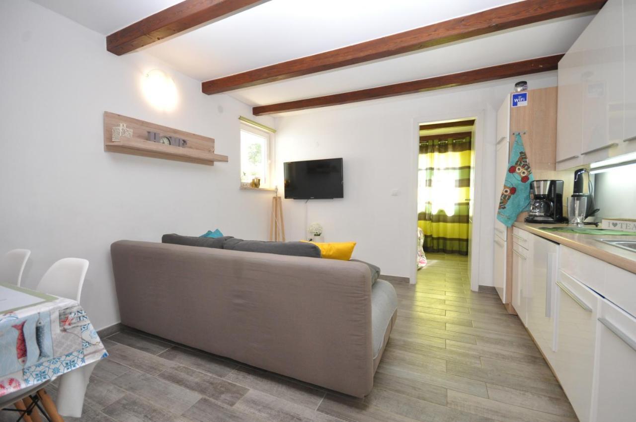 New Lux Apartman Kala โปเรช ภายนอก รูปภาพ